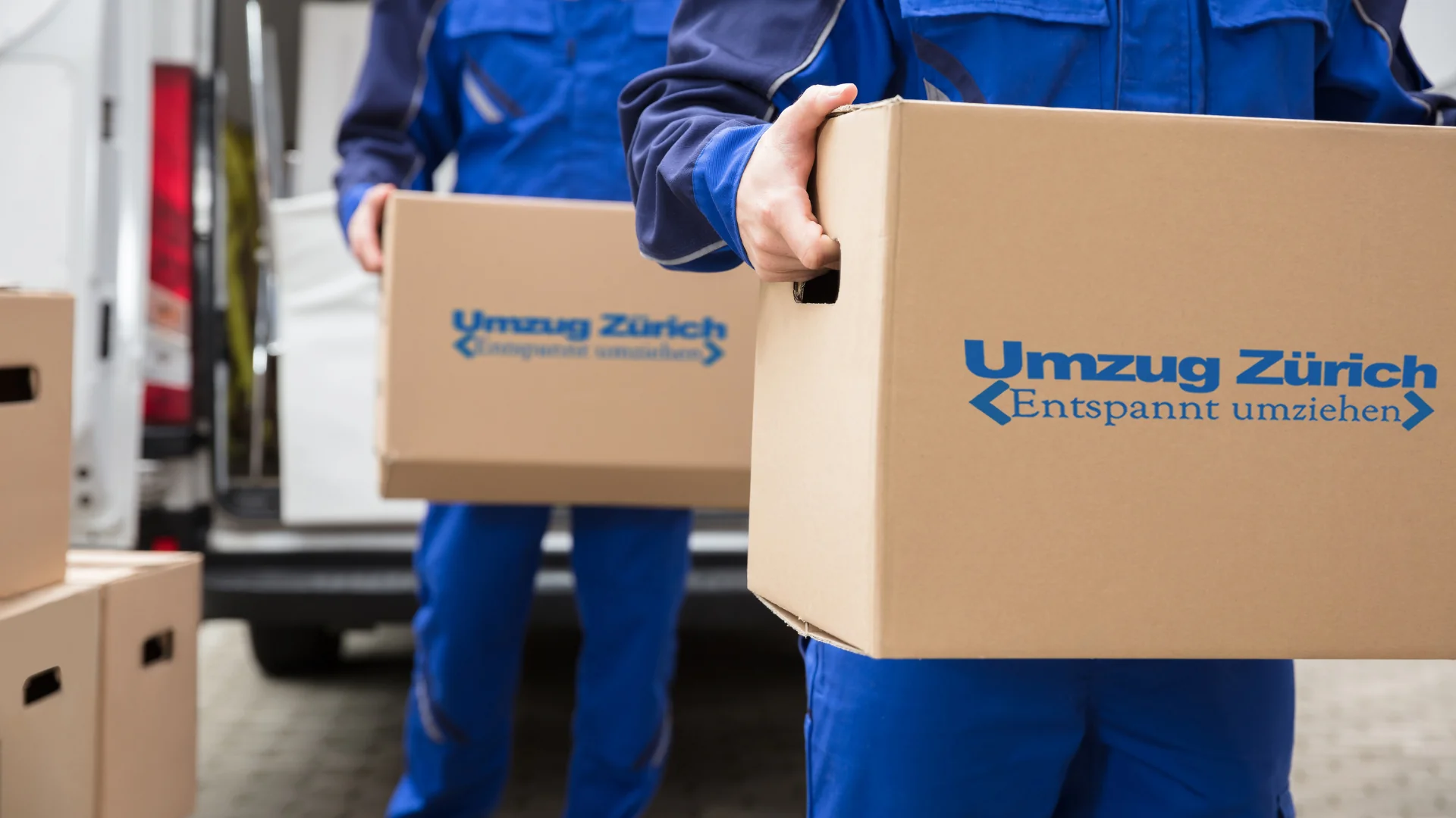 Professionelle Umzugsplanung in Zürich – Umzugsteam bei der organisierten Durchführung